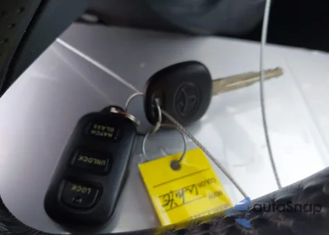 2006 Toyota Matrix Xr from USA, damaged, VIN 2T1LR32E96C555346